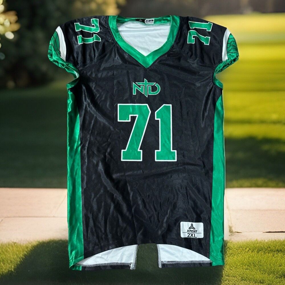 North Dakoda Football 71 Family  jerseys 2XL‎